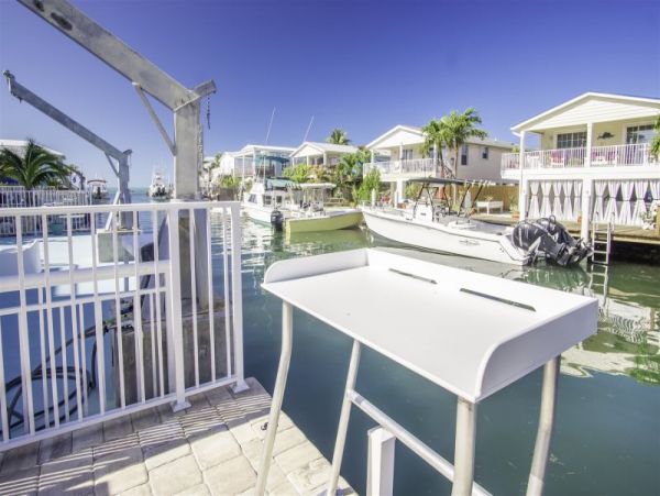 Marathon Oceanfront home with 45 Foot Dockage and pool