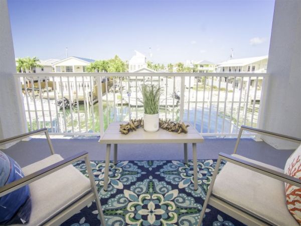 Marathon Oceanfront home with 45 Foot Dockage and pool