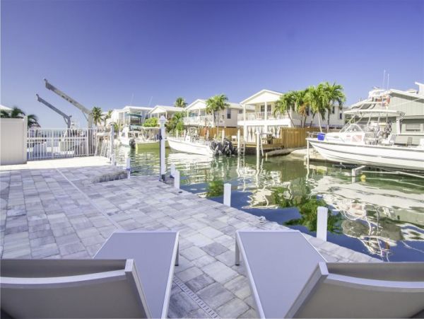 Marathon Oceanfront home with 45 Foot Dockage and pool
