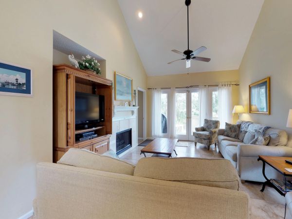 Hilton Head Home 1009479