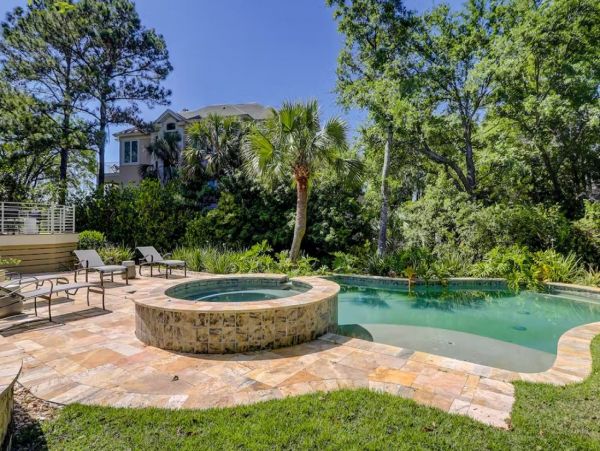 Gorgeous 5 Bedroom Vacation Pool Home in Hilton Head
