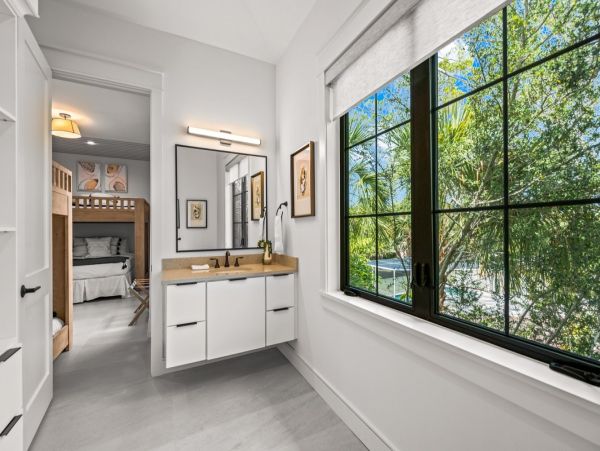 Lido Key Vacation Home Elevator Gulf Views