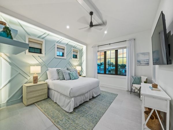 Lido Key Vacation Home Elevator Gulf Views