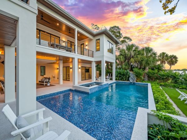 Lido Key Vacation Home Elevator Gulf Views