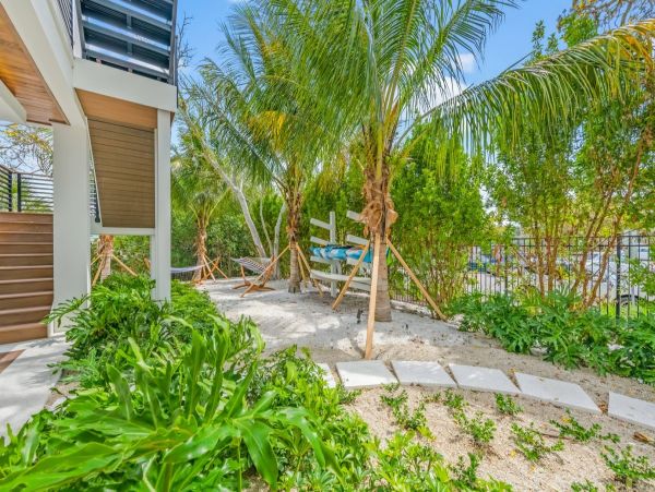 Lido Key Vacation Home Elevator Gulf Views