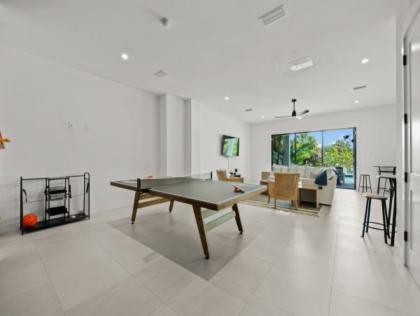 Lido Key Vacation Home Elevator Gulf Views