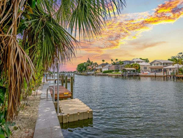 Lido Key Vacation Home Elevator Gulf Views