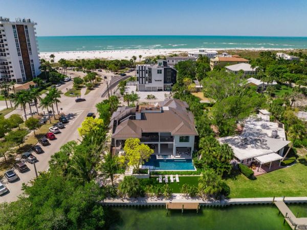 Lido Key Vacation Home Elevator Gulf Views