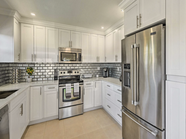 Modern Four Bedroom Home in Naples Sleeps 14