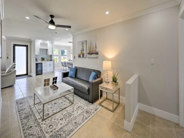 Modern Four Bedroom Home in Naples Sleeps 14