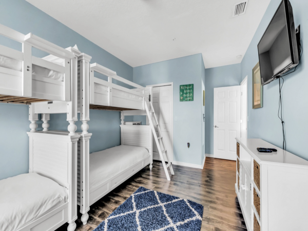 Anna Maria Island Vacation Pool Home Three Bedrooms Sleeps 8