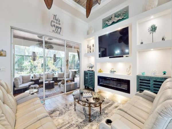 Luxurious Naples Home with Resort-Style Pool and Modern Amenities