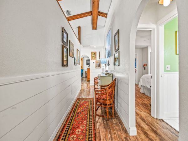 Gorgeous Anna Maria Vacation Cottage with Private Pool