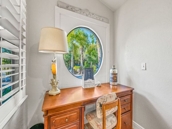Gorgeous Anna Maria Vacation Cottage with Private Pool