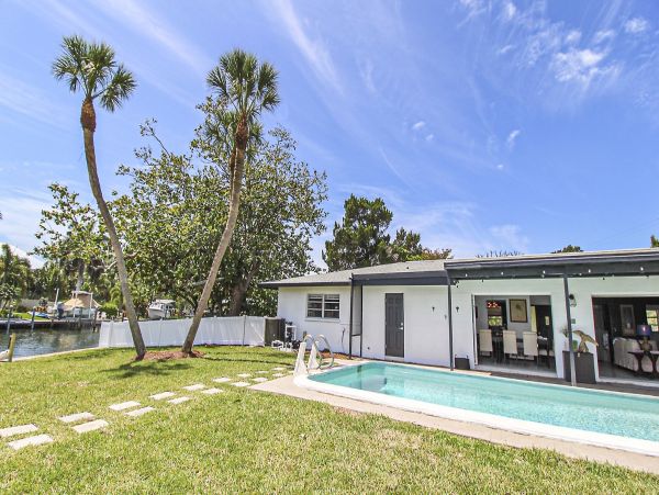 Anna Maria Island Vacation Pool Home Four Bedroom Water View