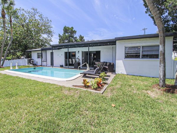 Anna Maria Island Vacation Pool Home Four Bedroom Water View