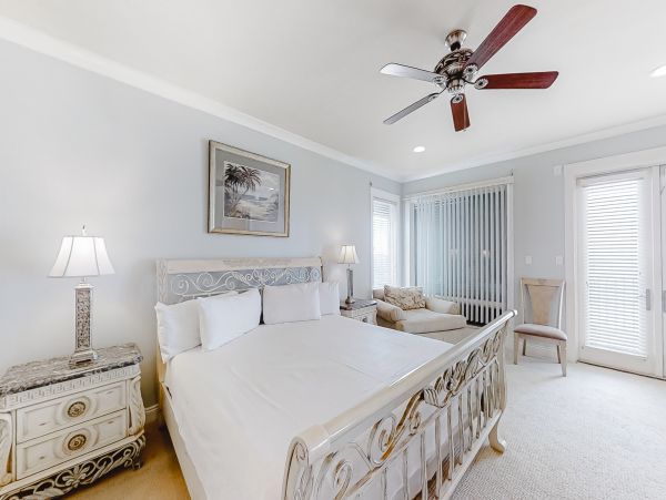 Gulf Front Twelve Bedroom Vacation Home in Orange Beach