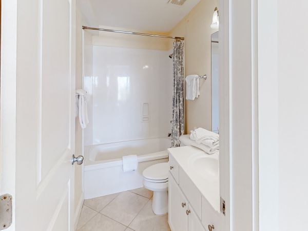 Gulf Front Twelve Bedroom Vacation Home in Orange Beach