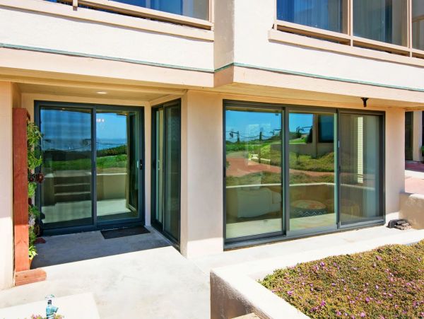 Three Bedroom Beachfront Rental Condo in Solana Beach