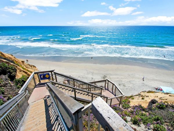 Three Bedroom Beachfront Rental Condo in Solana Beach