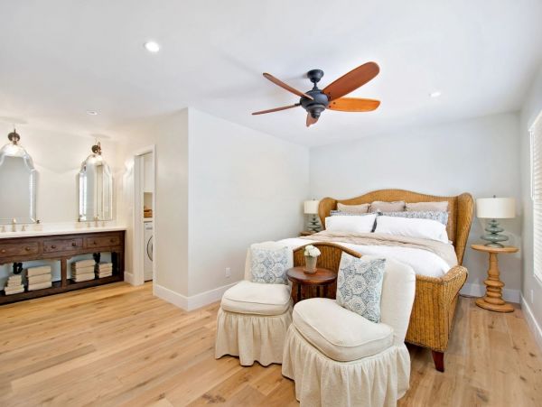 Three Bedroom Beachfront Rental Condo in Solana Beach