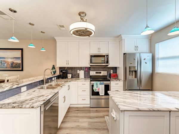 Holmes Beach Vacation Condo Two Bedrooms Walk To Beach