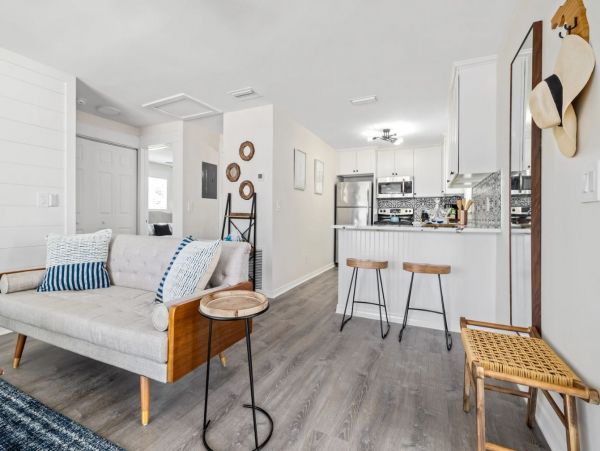 Holmes Beach Vacation Duplex Sleeps 4 Guests Walk To Beach