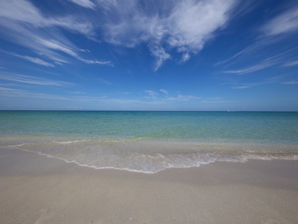 Nokimis Charming Vacation Cottage Sleeps 4 Guests