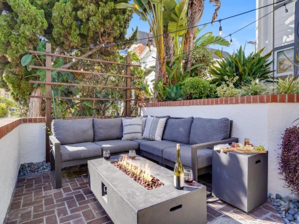 Three Bedroom Home in San Diego Walk to Beach Sleeps 7