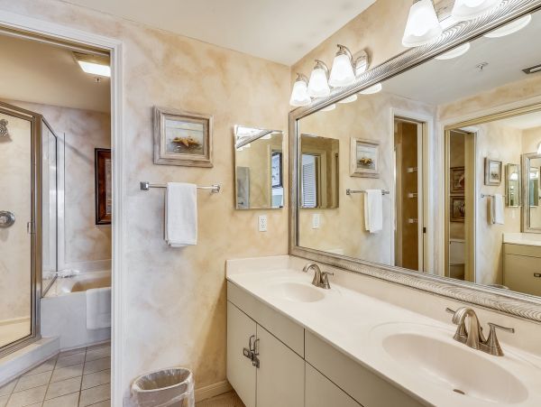 Destin Vacation Condo Three Bedroom