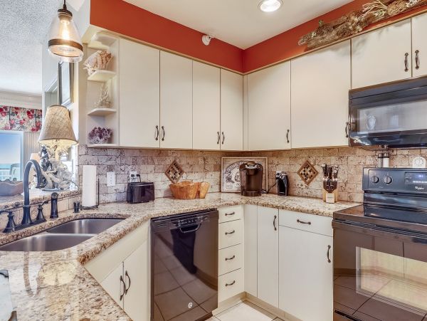Destin Vacation Condo Three Bedroom
