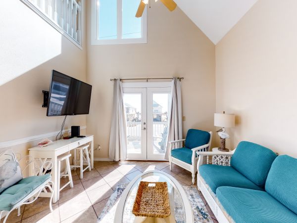 Dog friendly 4 bedroom house with private pool