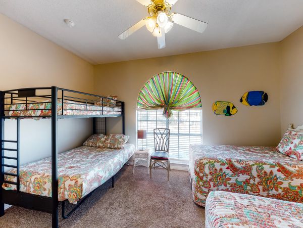 Dog friendly 4 bedroom house with private pool