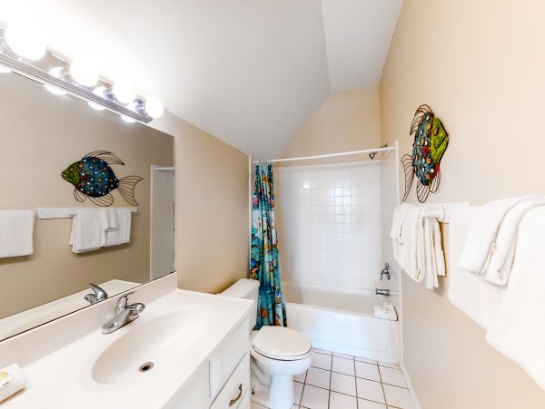 Dog friendly 4 bedroom house with private pool