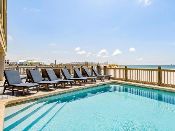 Stunning Beachfront Vacation Six Bedroom Rental