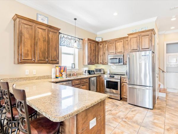 Stunning Beachfront Vacation Six Bedroom Rental