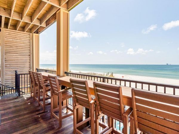 Stunning Beachfront Vacation Six Bedroom Rental