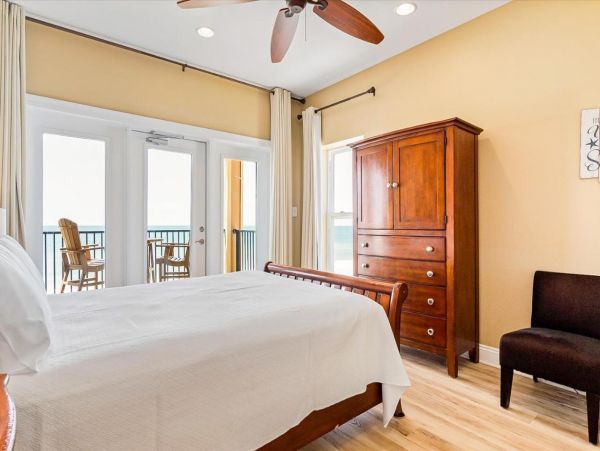 Stunning Beachfront Vacation Six Bedroom Rental