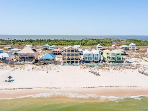 Stunning Beachfront Vacation Six Bedroom Rental