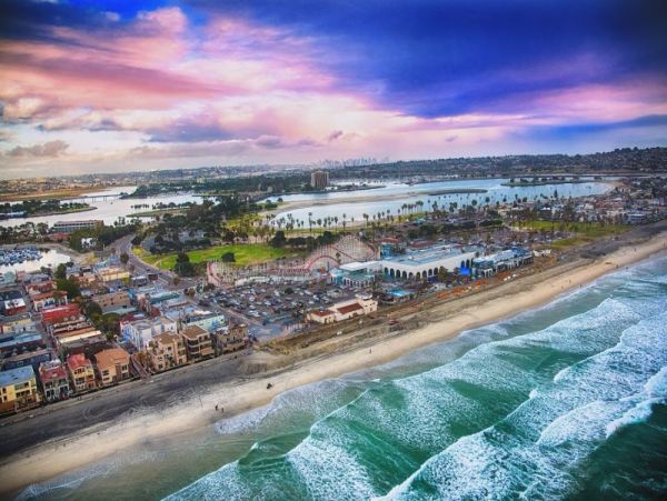 Mission Beach Vacation Condo Two Bedrooms Sleeps 6