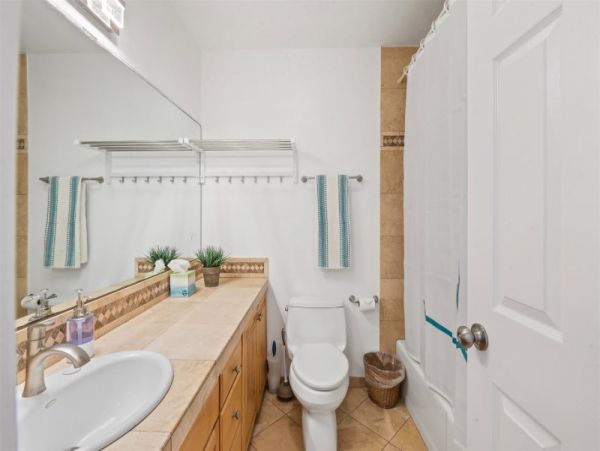 Mission Beach Vacation Condo Two Bedrooms Sleeps 6