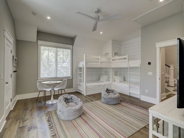Hilton Head Seven Bedroom Pool Home Sleeps 23 Walk To Beach