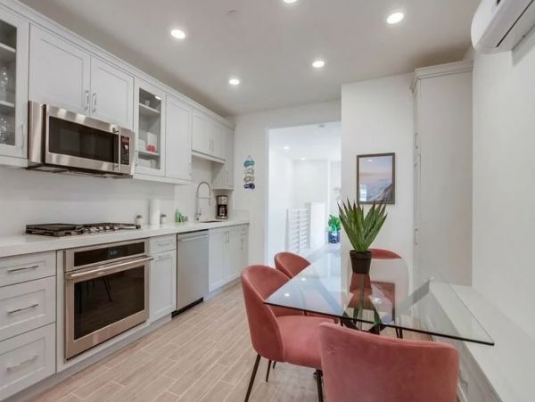 San Diego 3 Bedroom Vacation Rental Walk to Beach Sleeps 8