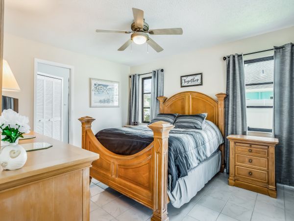 Four Bedroom Canalfront Home with Private Pool in Cape Coral