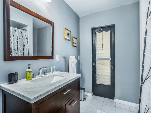 Four Bedroom Canalfront Home with Private Pool in Cape Coral
