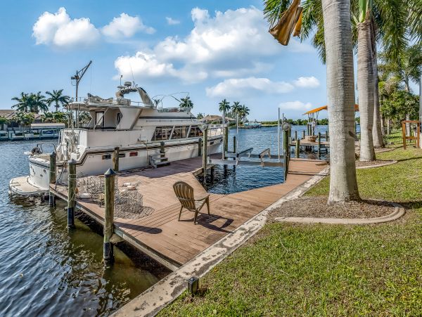 Cape Coral Home 1009707