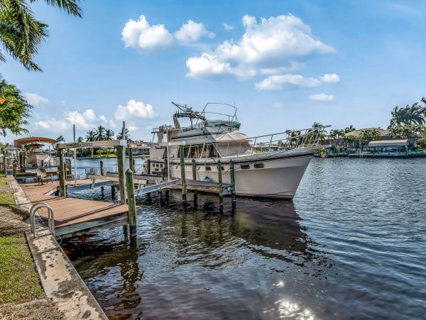 Cape Coral Home 1009707