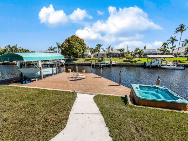 Cape Coral Home 1009709