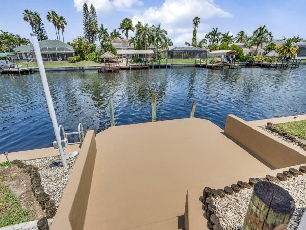 Cape Coral Home 1009710