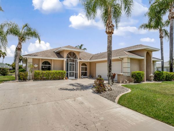 Cape Coral Home 1009710